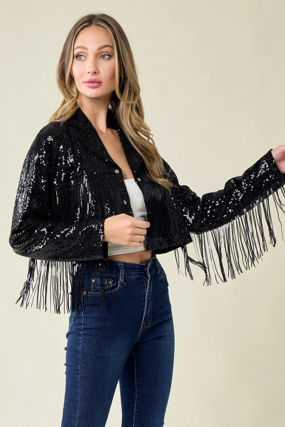 Cropped sequin jacket with black sequins